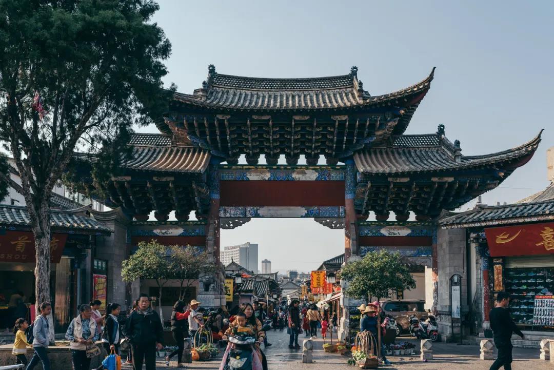住民國私家庭院，坐復(fù)古小火車，逛寶藏村落這周末我們?nèi)ソㄋ珊? /></a>
                            </div>
                            <div   id=