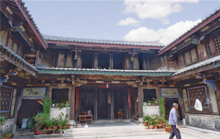 云南旅游被忽略的最美小縣城，千年古城不收門票，住宿餐飲很便宜