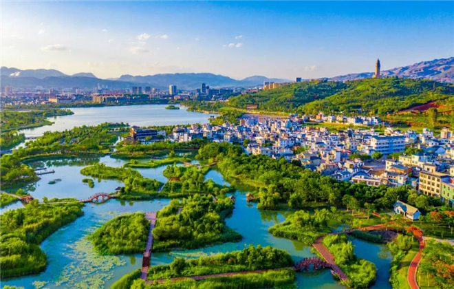 云南旅游 紅河州綠色“三張牌”撬動高質(zhì)量發(fā)展，突出“康養(yǎng)”元素 健康“提亮”旅游