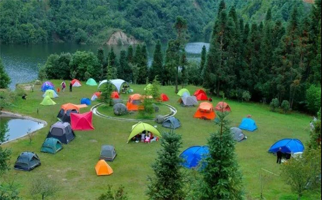 到個舊白云山水庫 露營野炊看星星，享受大自然的寵愛